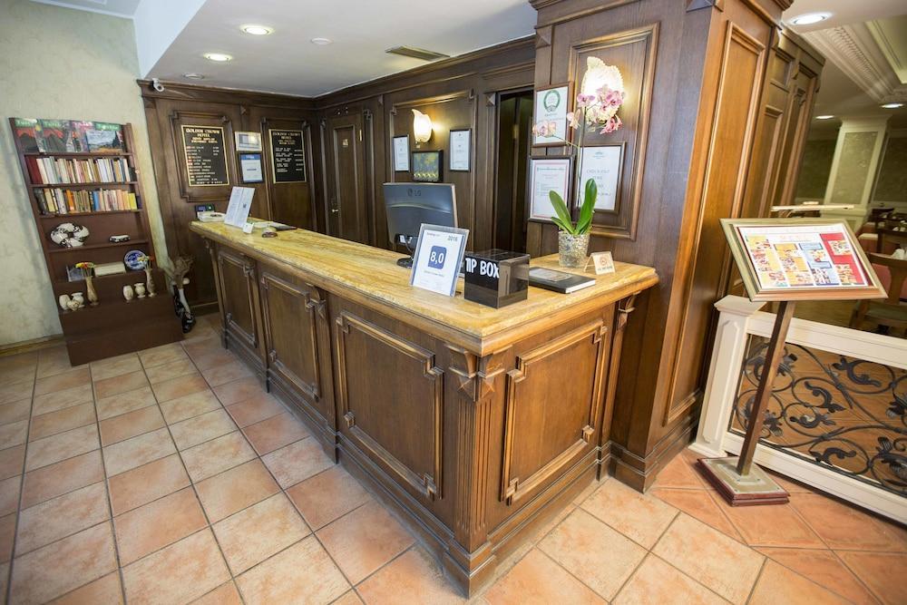 Golden Crown Hotel Istanboel