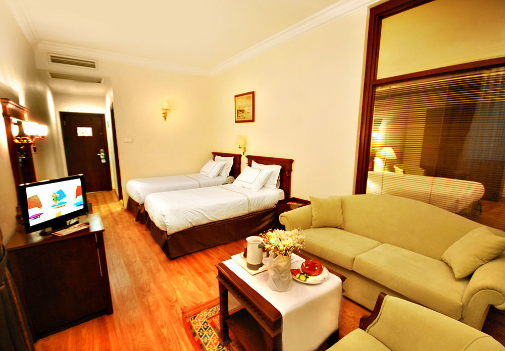 Hotel Golden Crown Istanboel